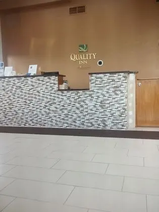 Quality Inn - Lobi