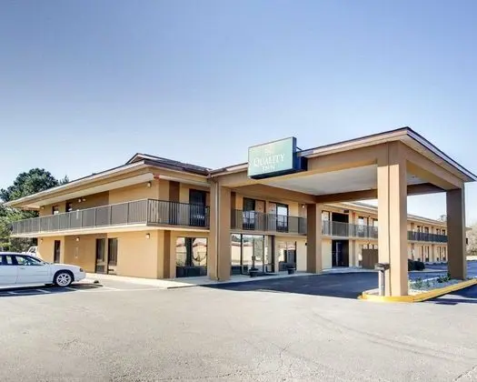Quality Inn Holly Springs Nationa Forest