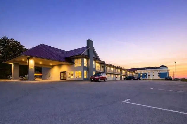 Quality Inn Interstate - Dış Mekan
