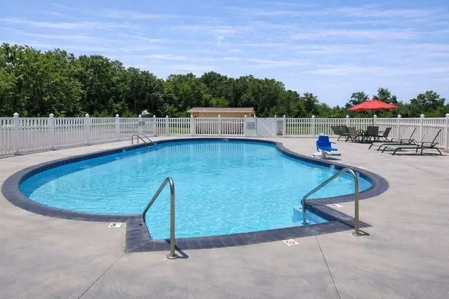 Quality Inn Interstate - Havuz