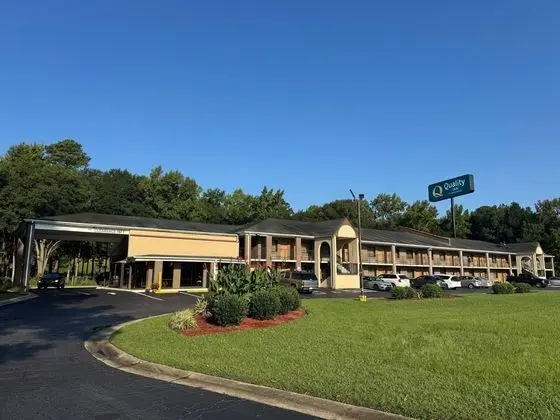 Quality Inn - 1