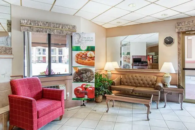 Quality Inn - Lobi