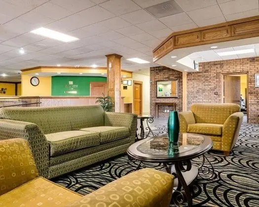 Quality Inn Liberal - Lobi