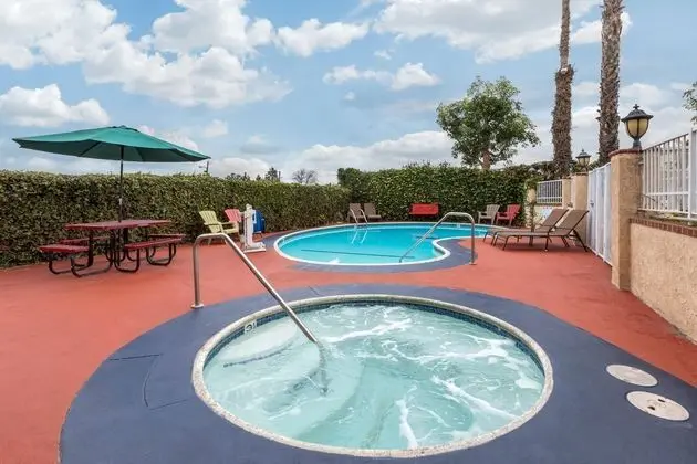 Quality Inn Lomita - Torrance - Havuz
