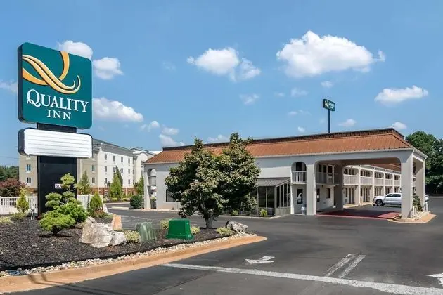 Quality Inn McDonough Atlanta South - Dış Mekan