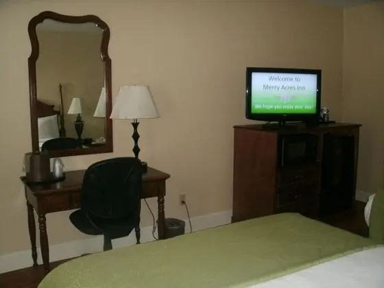 Quality Inn Merry Acres - 1