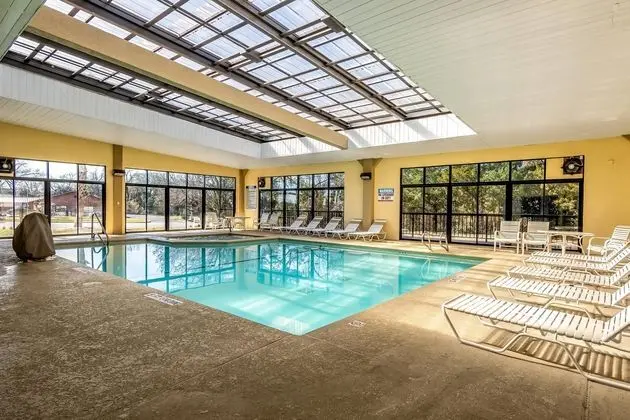 Quality Inn National Fairgrounds Area - Havuz