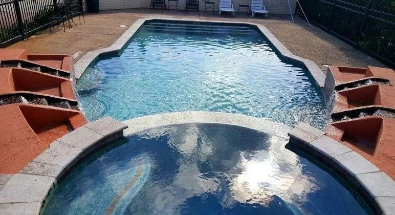 Quality Inn Near Lake Marble Falls