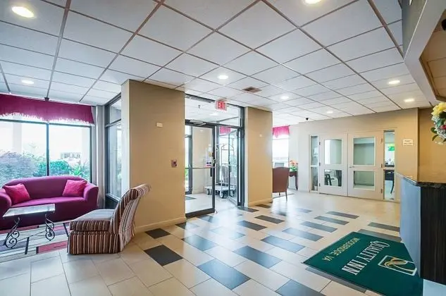Quality Inn near Potomac Mills - Lobi