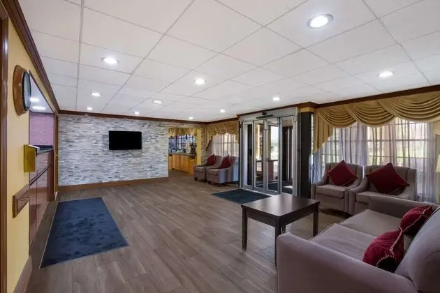 Quality Inn Near Princeton - Lobi
