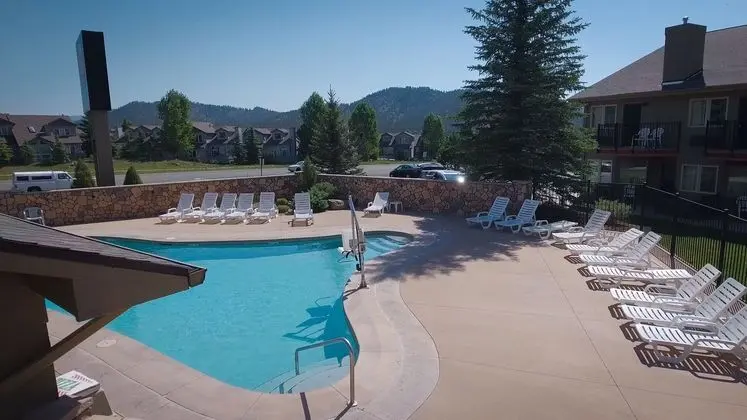 Quality Inn near Rocky Mountain National Park - Havuz