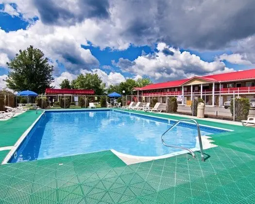 Quality Inn New River Gorge - Havuz