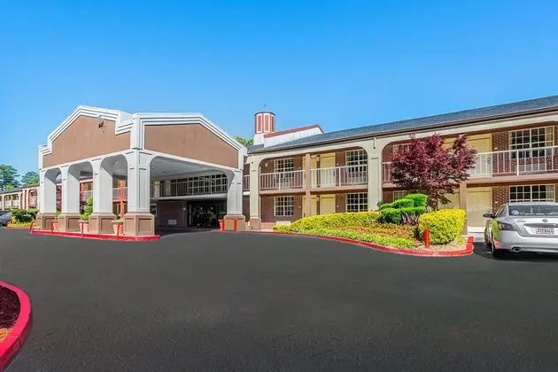 Quality Inn Northeast - Genel