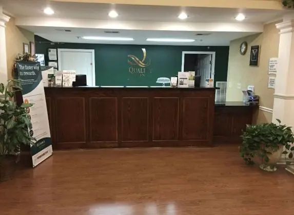 Quality Inn Oak Ridge - Lobi