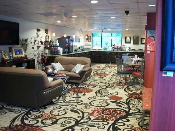 Quality Inn Old Salem - Yeme / İçme