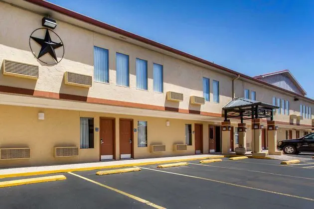 Quality Inn