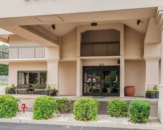 Quality Inn Paris