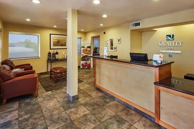Quality Inn Parker - Lobi