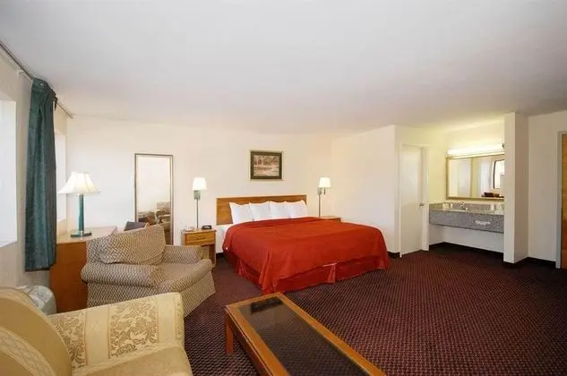 Quality Inn Pell City I-20 exit 158