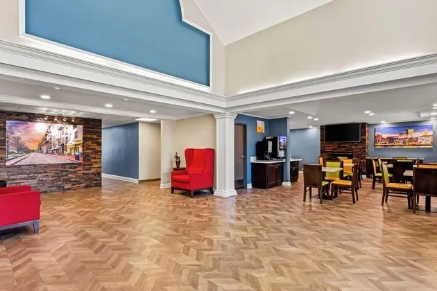 Quality Inn - Lobi