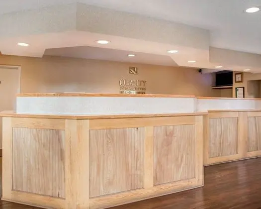 Quality Inn - Lobi