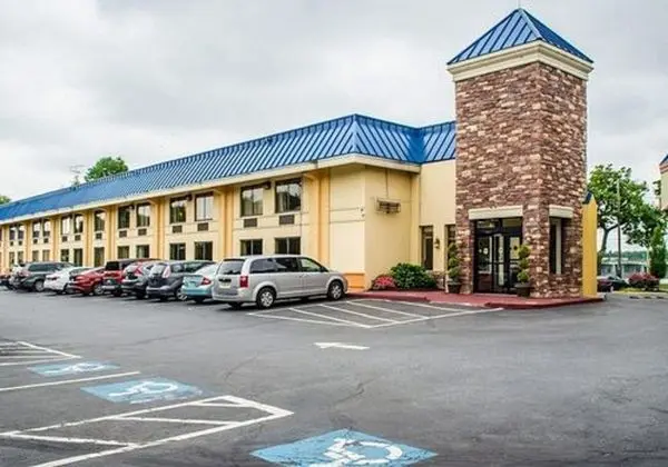 Quality Inn Riverfront