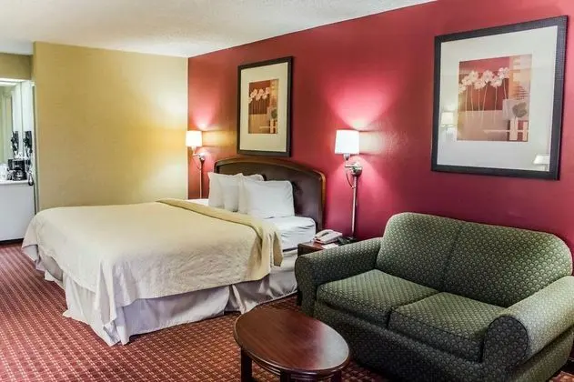 Quality Inn Roanoke near Lake Gaston