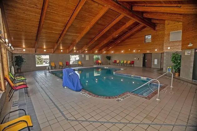 Quality Inn Rochester Area - Havuz
