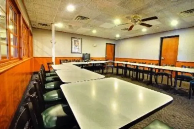 Quality Inn Rome Area