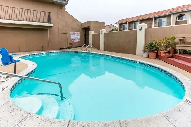 Quality Inn (San Simeon) - Havuz