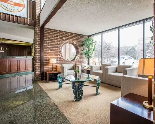 Quality Inn (Schaumburg) - Lobi