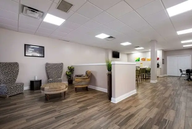 Quality Inn - Lobi