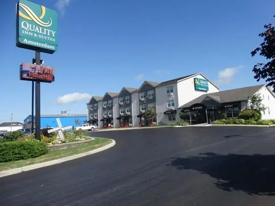 Quality Inn & Suites Amsterdam Fredericton