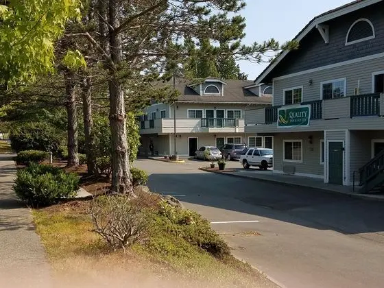 Quality Inn & Suites Bainbridge Island - Dış Mekan