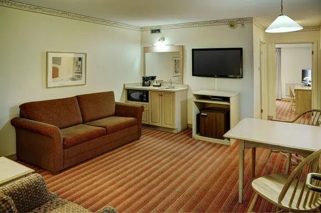 Quality Inn & Suites