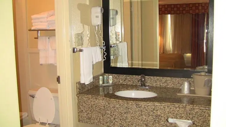 Quality Inn & Suites Baton Rouge West - Port Allen - Genel