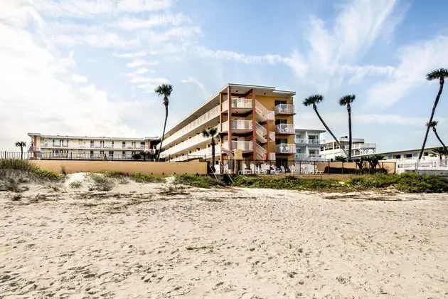 Quality Inn & Suites On The Beach Ormond