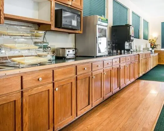 Quality Inn & Suites Beachfront