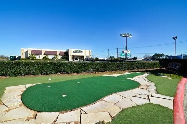 Quality Inn & Suites Beaumont