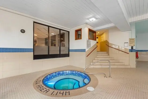Quality Inn & Suites Brampton - Havuz