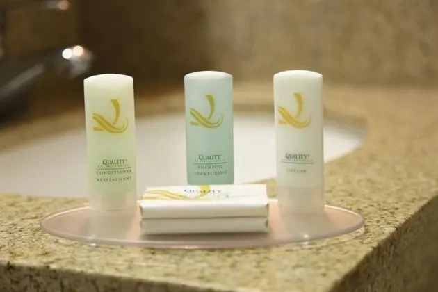 Quality Inn and Suites Brossard