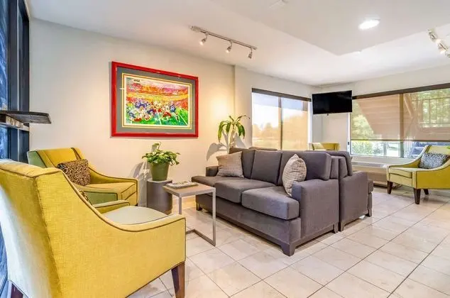 Quality Inn & Suites Creedmor - Butner - Lobi