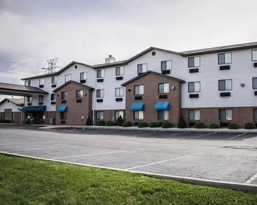 Quality Inn & Suites Delaware