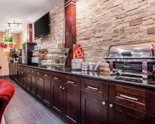 Quality Inn & Suites Des Moines Airport - Genel