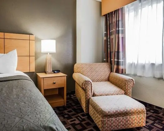 Quality Inn & Suites Des Moines Airport - Genel