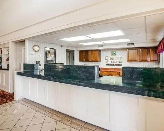 Quality Inn & Suites Des Moines