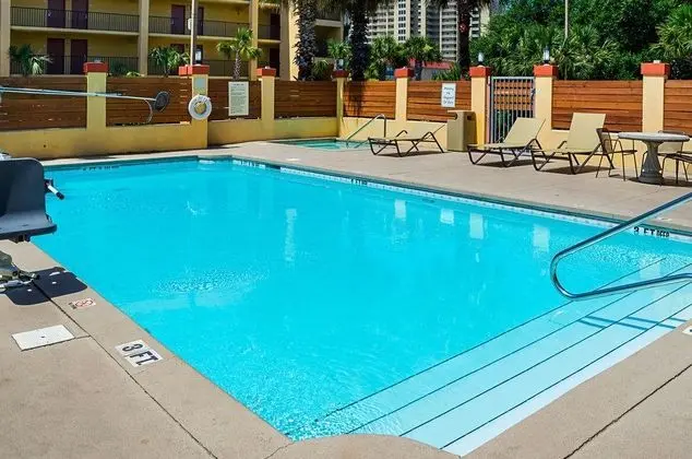 Quality Inn & Suites Destin
