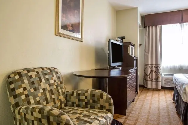 Quality Inn & Suites Downtown area