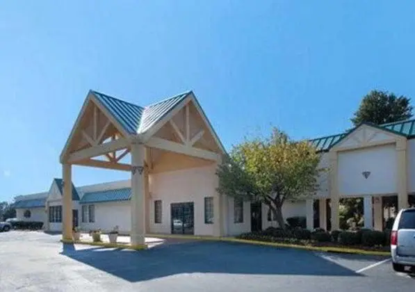 Quality Inn and Suites Downtown