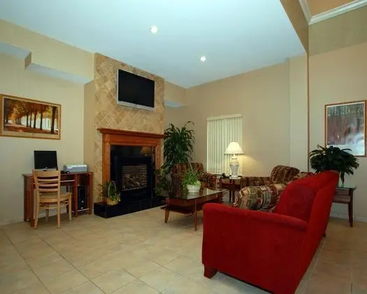 Quality Inn & Suites Fishkill South near I-84